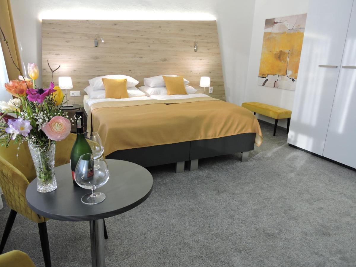 Primma Hotel Szepsi Kültér fotó